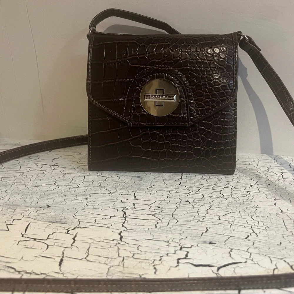 Jaclyn smith Brown Crocodile-Embossed Crossbody Bag - Picture 1 of 12